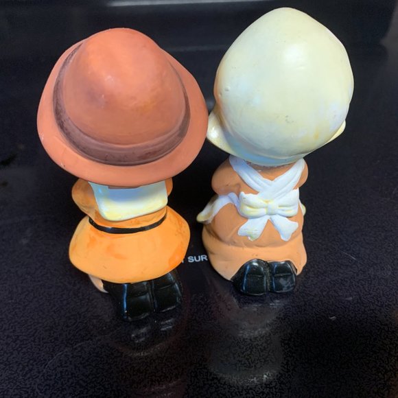 VTG Pair of Terra Cotta Thanksgiving Pilgrims - Picture 4 of 6